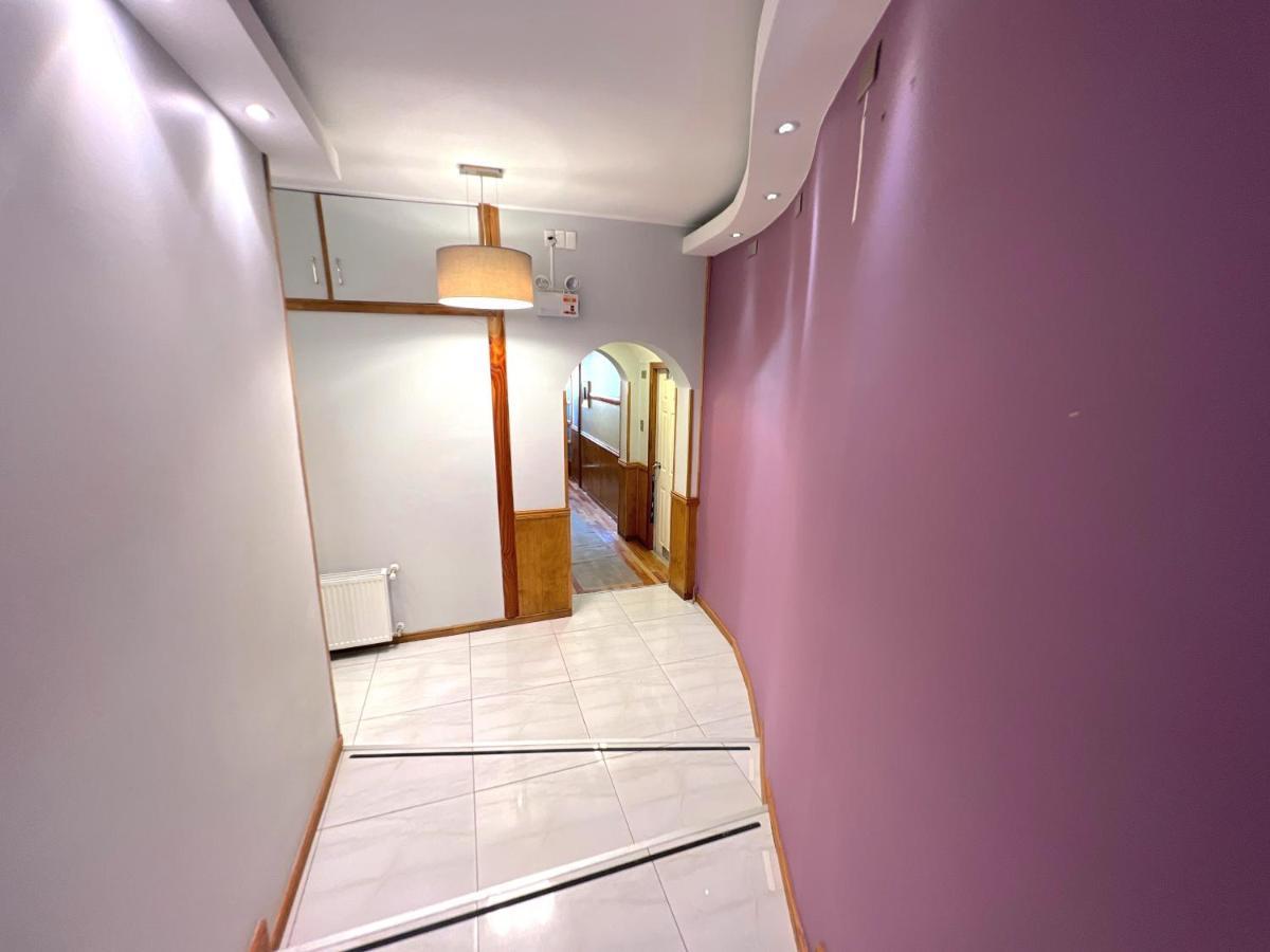 Incredible Downtown Duplex With Interior Backyard Apartment ปุนตาอาเรนาส ภายนอก รูปภาพ