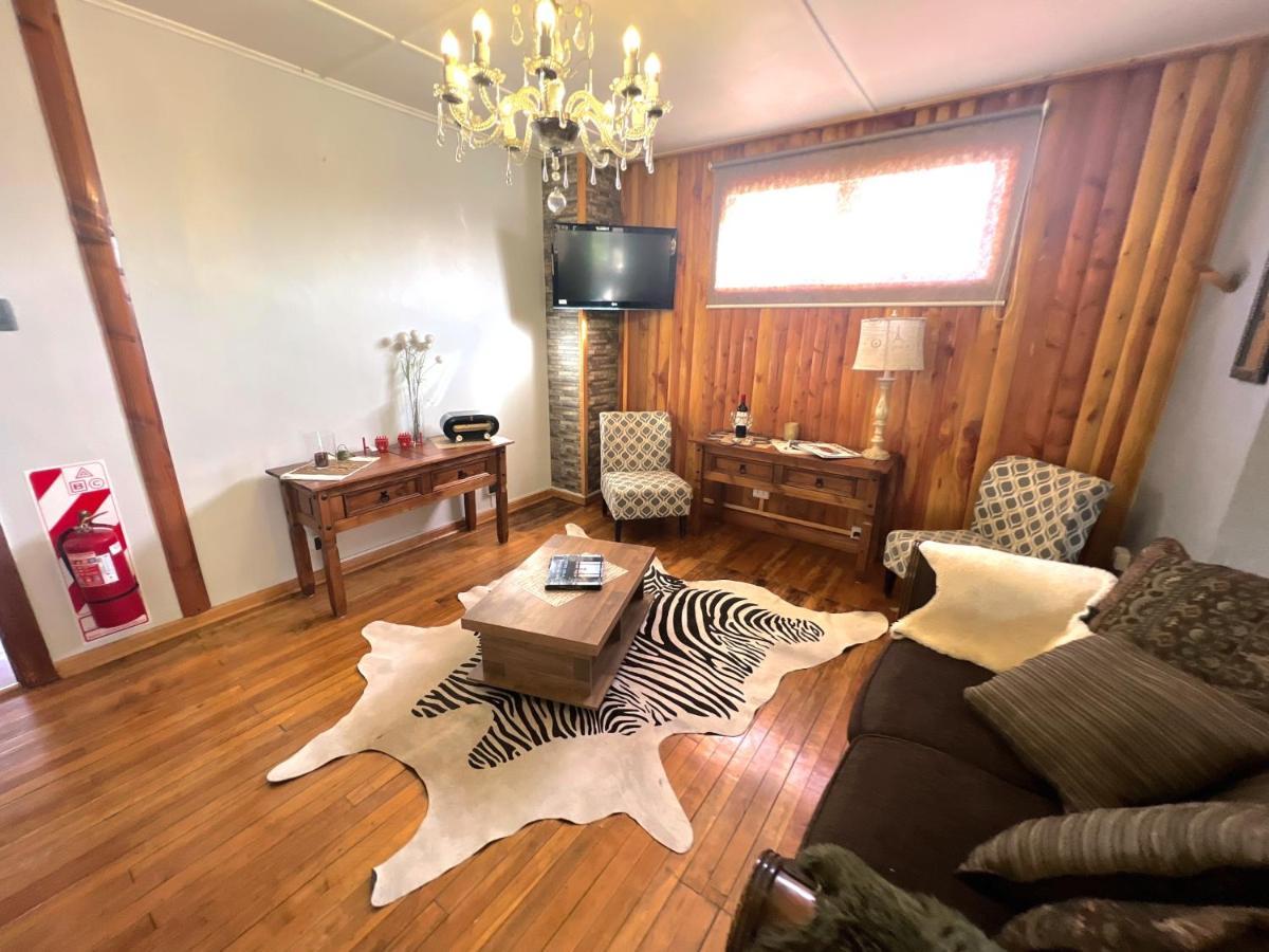 Incredible Downtown Duplex With Interior Backyard Apartment ปุนตาอาเรนาส ภายนอก รูปภาพ